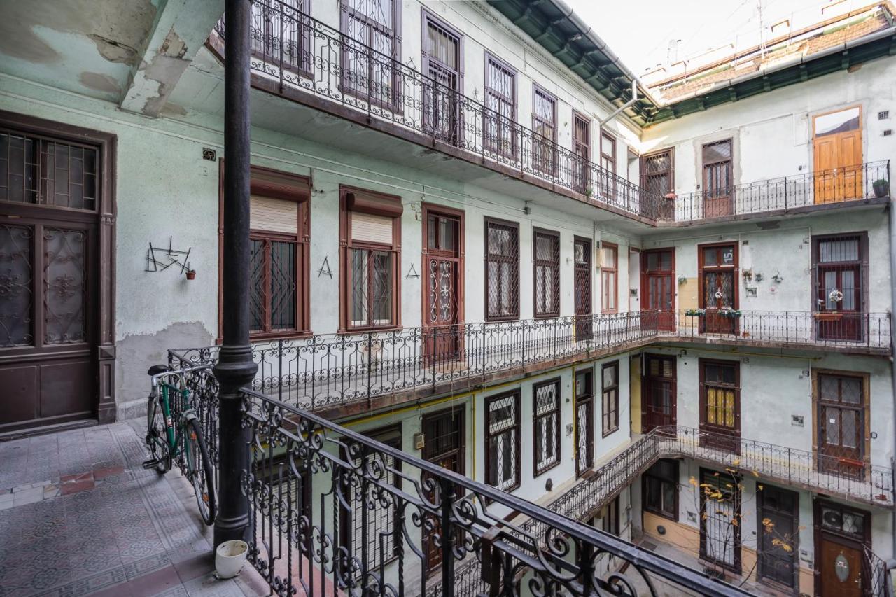 Bpr Robinia Downtown Apartment Budapest Exterior foto